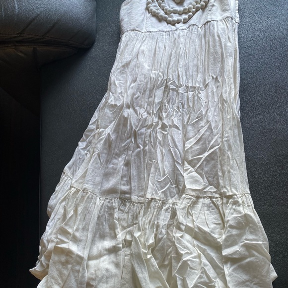 Gap Yellow beach dress with cute bust design - Picture 3 of 3